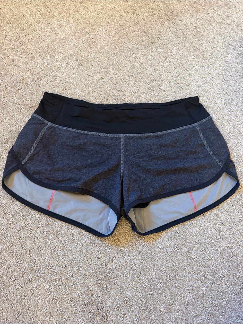 Lululemon Speed Up 2.5” Charcoal/Gray Coral Stitching Athletic Running Shorts